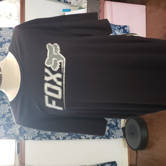 Fox Other - NWT Fox T-shirt